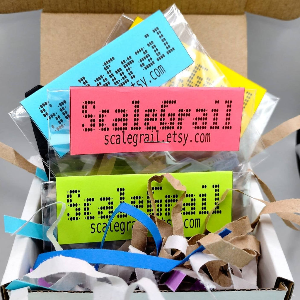 Crocodile Skull (Field Bones #32: Africa) 1:12 scale replica reptile skull for diorama, dollhouse, terrariums, art craft supplies curiosities oddities (set of 5)